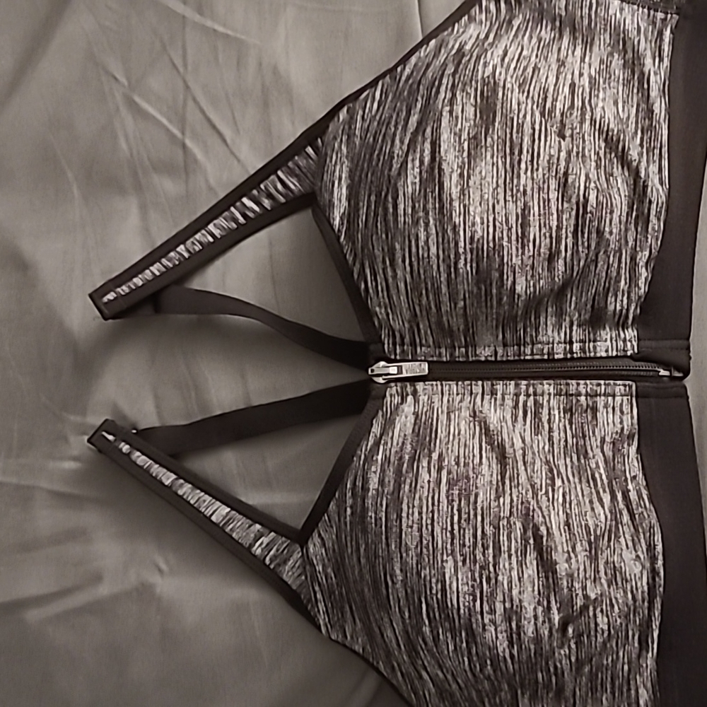 Victoria Sports bra